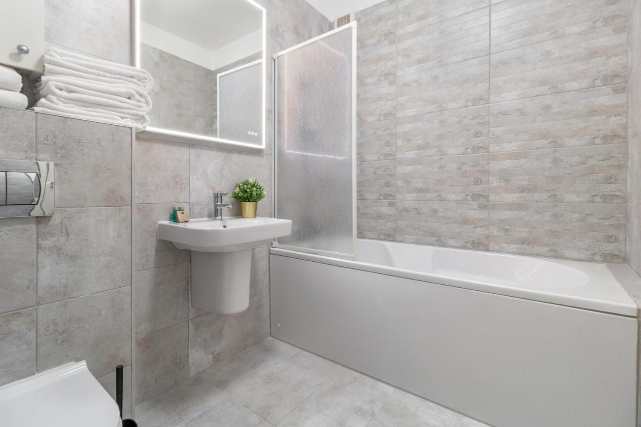 Vancouver Flat Oradea Exterior foto